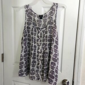 Torrid shirt size 2